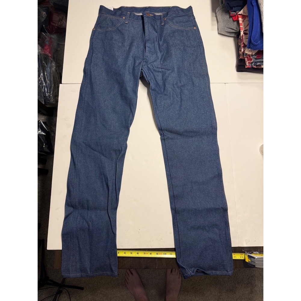 Wrangler 13MWZ Cowboy Cut Rigid Indigo Denim Jeans Mens 36x34 NWT